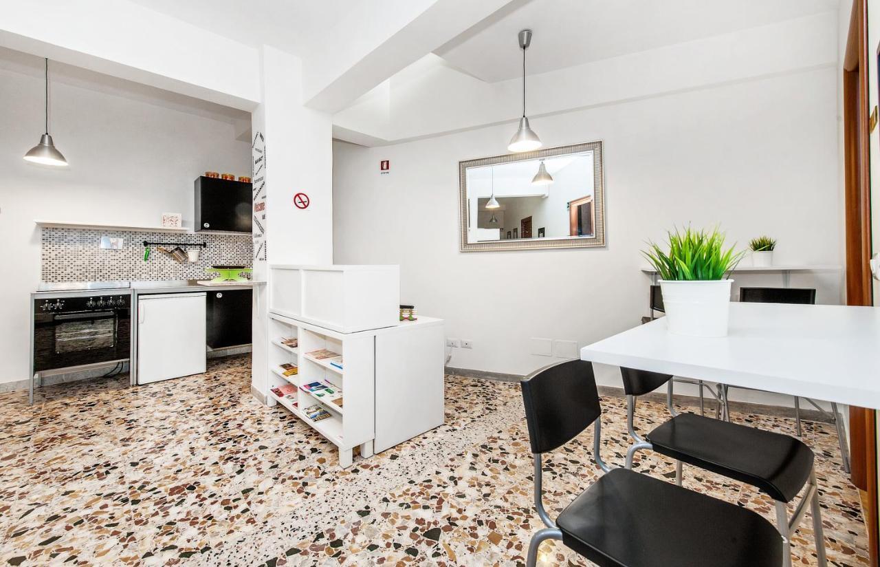 La Mela Di Roma Apartment Δωμάτιο φωτογραφία